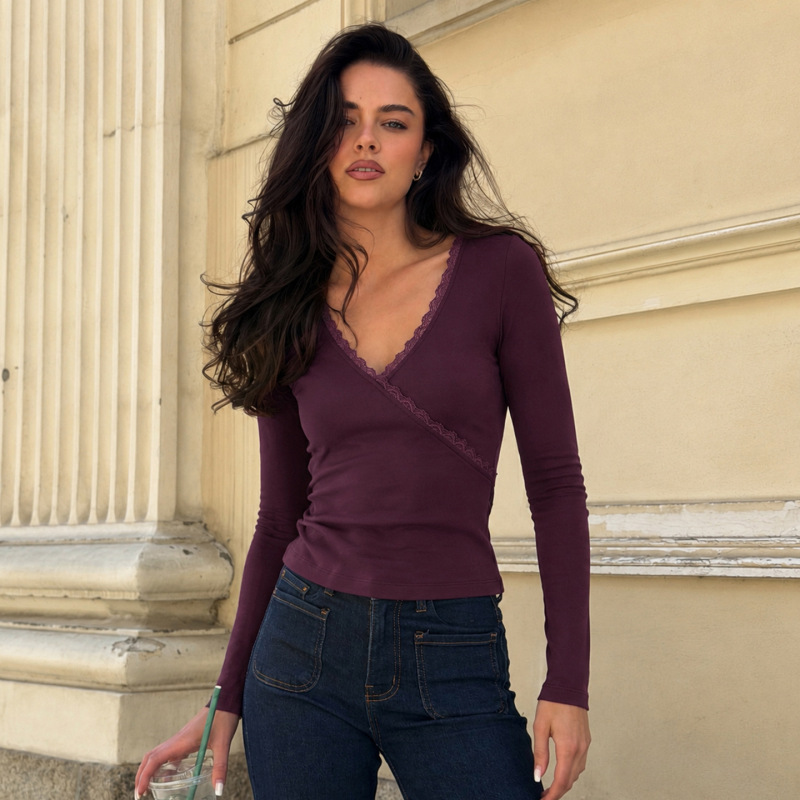 European and American retro style cross V-neck lace trim design long-sleeve base shirt, solid color slim-fit stylish long-sleeve T-shirt
