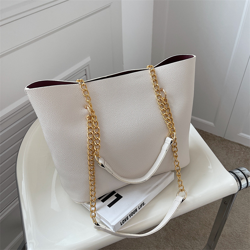 Women's Tote Shoulder Bag With Chain Handle European Style Bag_voghion.com