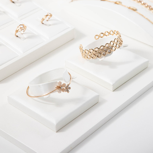 Jewelry Display Props, White Bracelet Stand, Necklace and Ring Display Stand, Accessory Display Rack, Jewelry Showcase