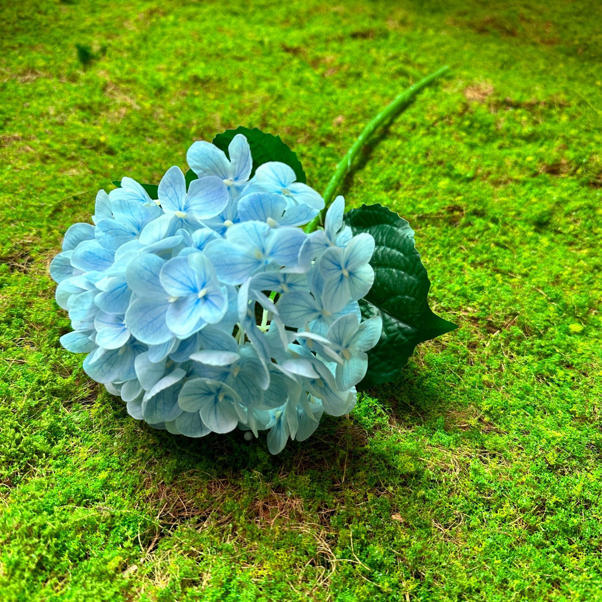 Hortensia simulada, flor simulada, sensación, ramo hidratante, evento de boda, accesorios de fotografía, decoración de ventana de sala de estar