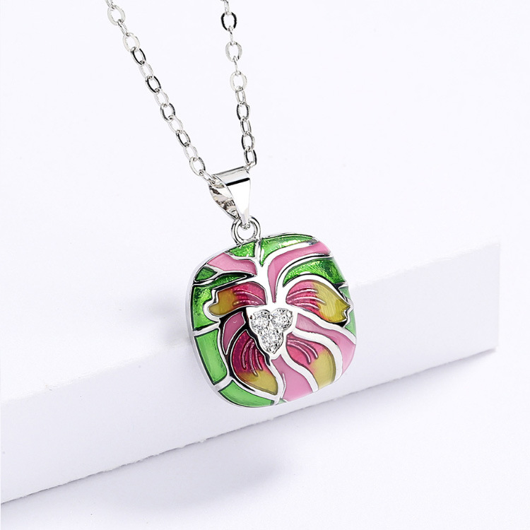 Estilo pastoral europeo y americano exquisito elegante verde hoja flor anillo collar pendientes esmalte joyería de tres piezas de suministro transfronterizo