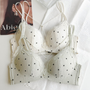 ԭ��������bŮС�ؾ۔n�@���ո�����´��������c���玧��������