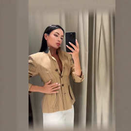 跨境法式轻熟卡其竖条纹翻领收腰单排扣短款西装外套女春秋通勤