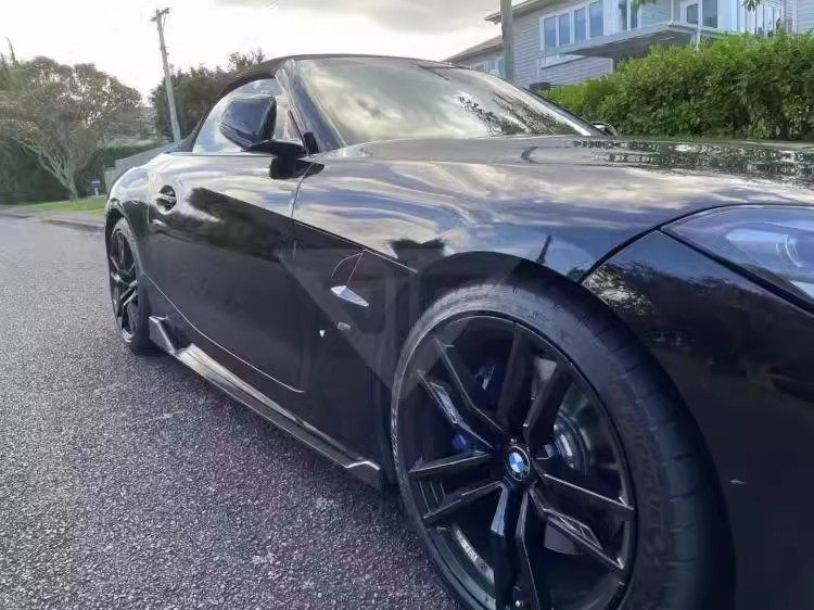 Suitable for BMW Z4 carbon fiber side skirts G29 modified side skirt trim small body kit AC style body decoration parts