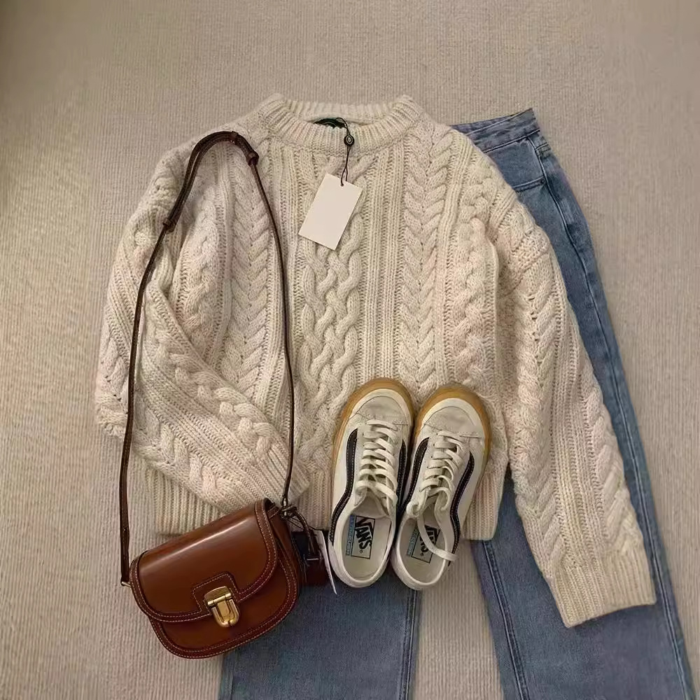 韩系秋冬复古米白色麻花毛衣女厚款宽松慵懒风外穿显瘦针织上衣女