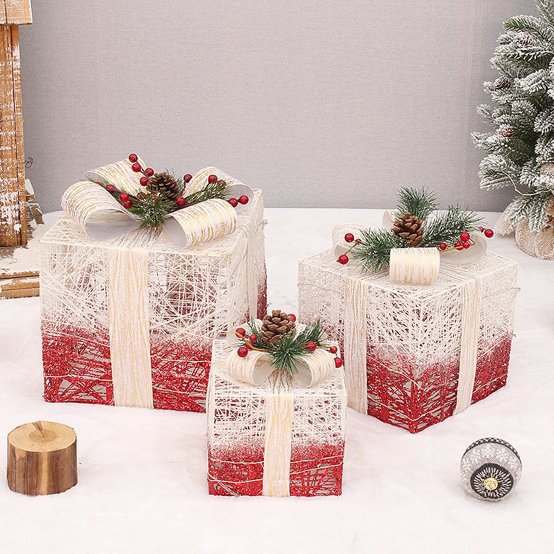 クリスマスリボンで飾られたギフトボックス、ギフトボックスセット3点セット、クリスマスツリーの下の飾り、ホリデーデコレーションの必需品|undefined