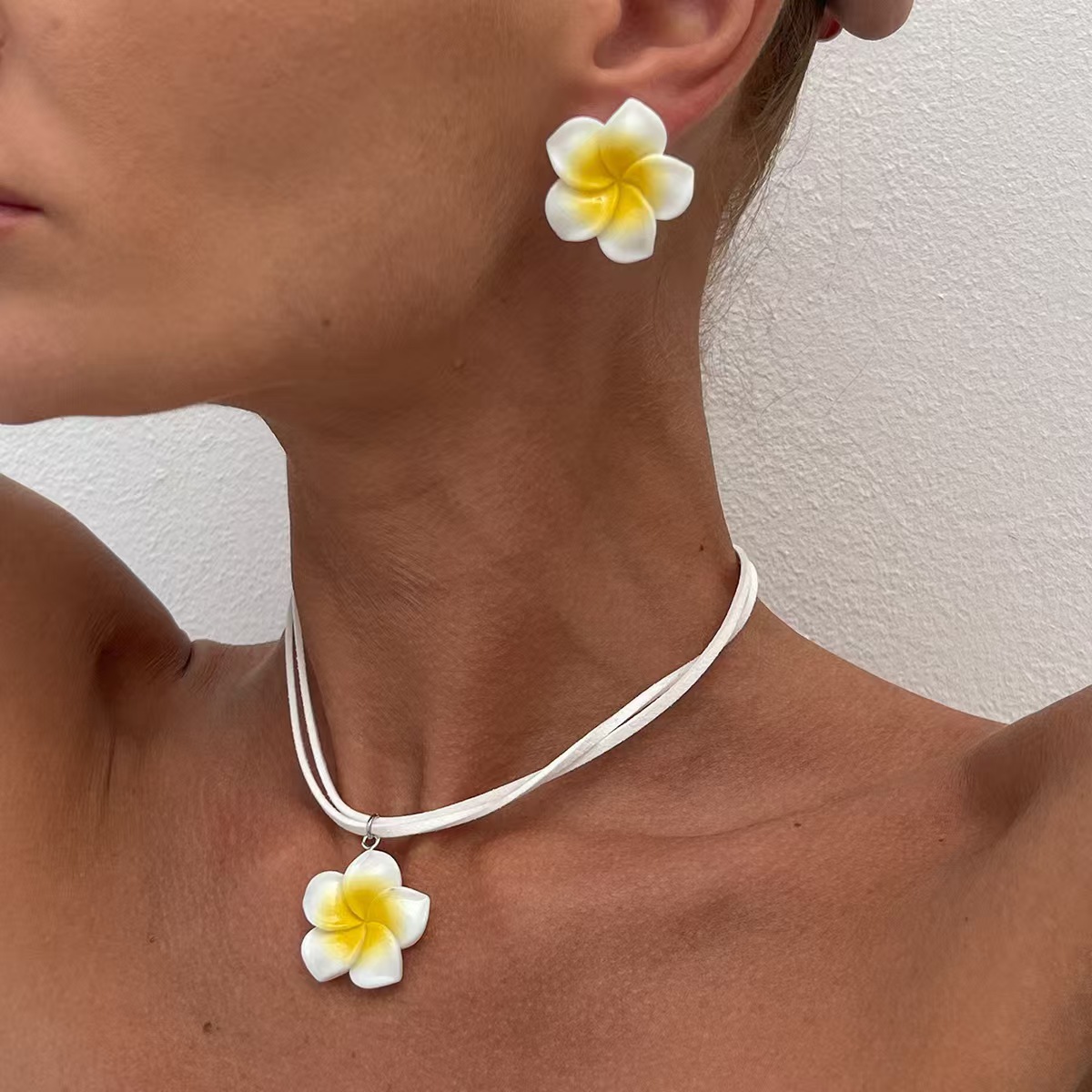 Sweet Acrylic New Velvet Flower Women's Jewelry Set display picture 5