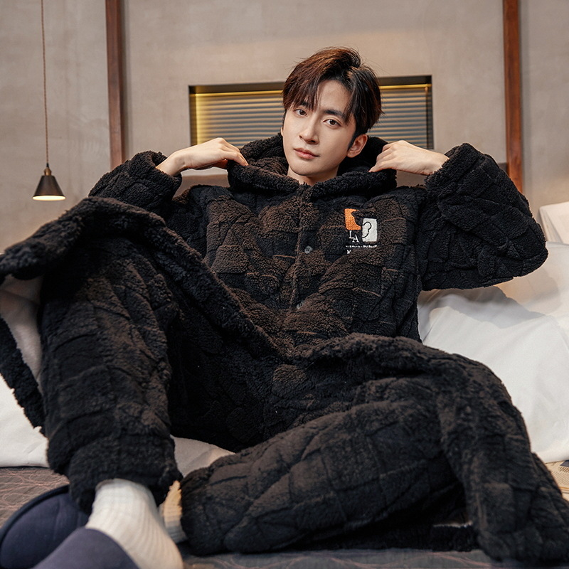 Pijamas de hombre Otoño e Invierno lana de coral engrosada forro polar cálido camisón acolchado de tres capas traje de franela para el hogar