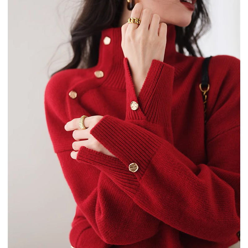 Soft glutinous lazy style turtleneck gold buckle sweater 2023 new popular New Year red design sweater for women Soft glutinous lazy style turtleneck gold buckle sweater 2023 new popular New Year red design sweater for women