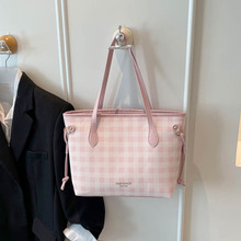 韩版格子大容量托特包2025新款女包甜美时尚通勤包简约大气单肩包