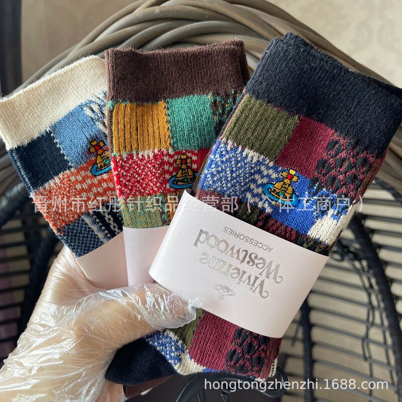 New Japanese-Style Empress Saturn Logo Embroidery British Style Color-Blocking Fashion Retro Embossed Personality Women's Trendy Socks