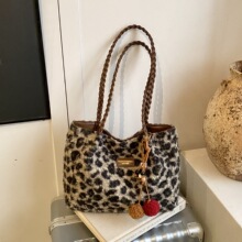 �¿��ﶬ���y���ë���ذ�Ů�߼��аٴ����μ���͹��ϰ�ͨ�ڰ�