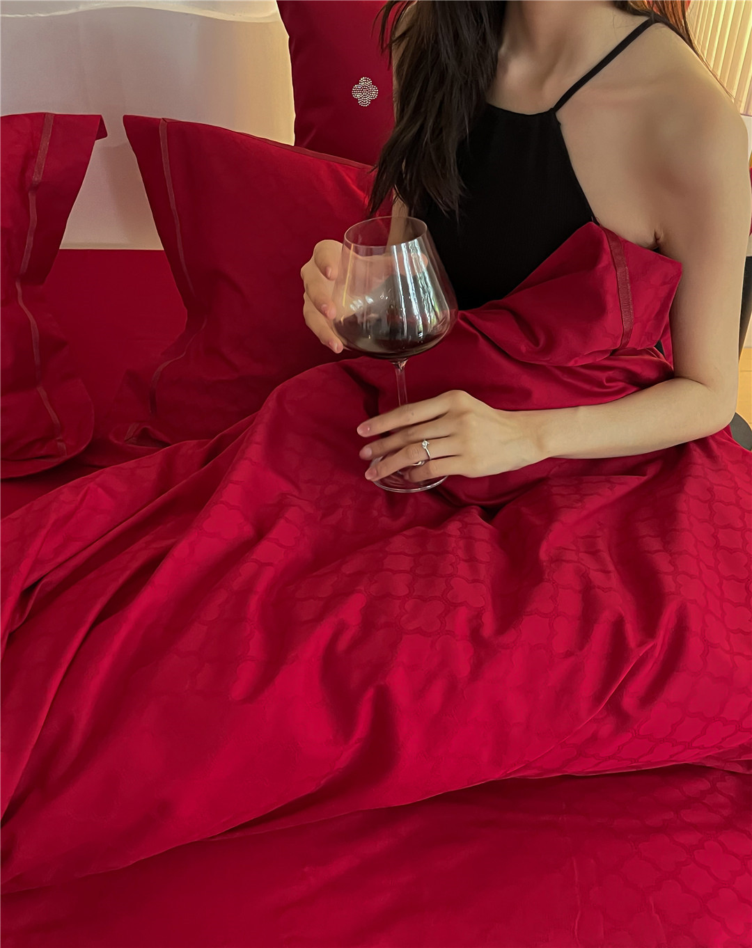 Modern Wedding Jacquard Bedding High-end Red Festive Wedding Dowry Pure Cotton Long-staple Cotton Four-piece Home Textile Set