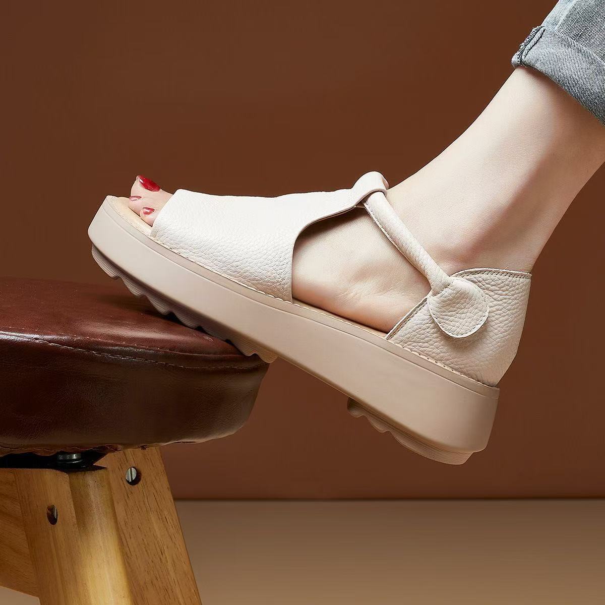 2026 zapatos de mujer de verano nuevos zapatos de suela gruesa velcro sandalias casuales de suela suave moda al por mayor