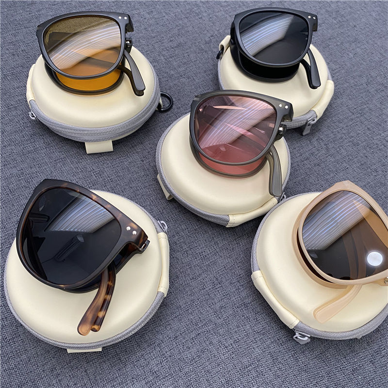 Folding Sunglasses Women's Driving Fashion Glasses UV-proof Sunscreen Portable Lightweight Storage Sunglasses