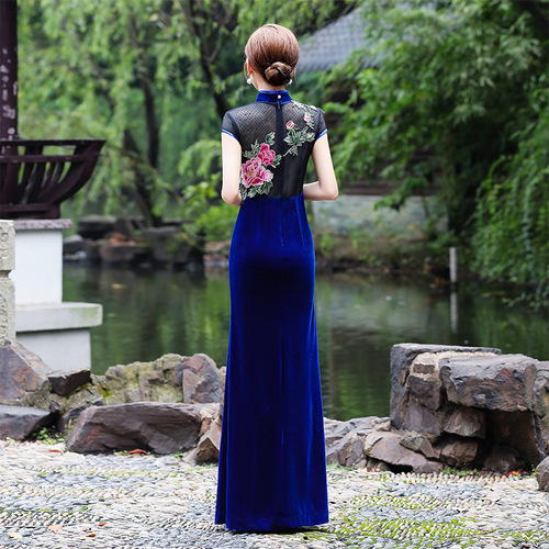 Red royal blue Annual meeting black Chinese Dresse retro qipaog velvet dress retro performance shows Chinese dress skirt long blooming flowers