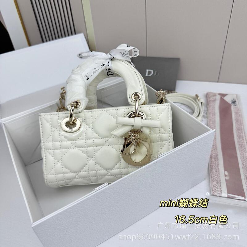 2026 New Mini Bowknot Sheepskin Quilted Chain Bag for Women, High-End Small Square Bag, Versatile Shoulder and Crossbody Bag 2026 New Mini Bowknot Sheepskin Quilted Chain Bag for Women, High-End Small Square Bag, Versatile Shoulder and Crossbody Bag
