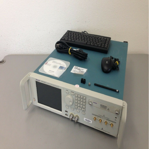 出售/回收 泰克Tektronix AWG70001B 任意波形发生器