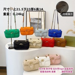 新しい菱形刺繍チェーンシンプルで多用途バッグクロスボーダー外国貿易ヨーロッパとアメリカのレトロなシングルショルダークロスボディ小さな正方形バッグバッチ