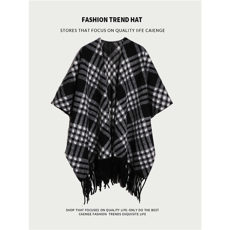 Black and White Plaid Shawl for Women, Thickened Cape for Travel Photography in Northwest Sichuan, Air-Conditioned Room Blanket