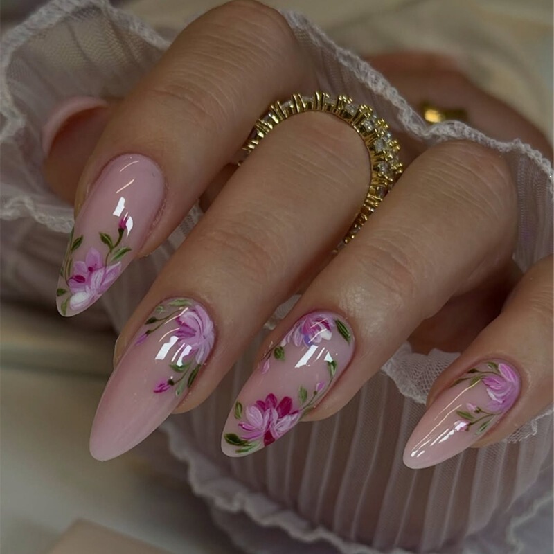 Cross-border Amazon TK retro ins-style press-on nails, 24 pieces, almond rose, pure desire style, high-end nail art Cross-border Amazon TK retro ins-style press-on nails, 24 pieces, almond rose, pure desire style, high-end nail art