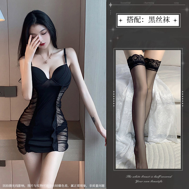 블랙 + 블랙 스타킹