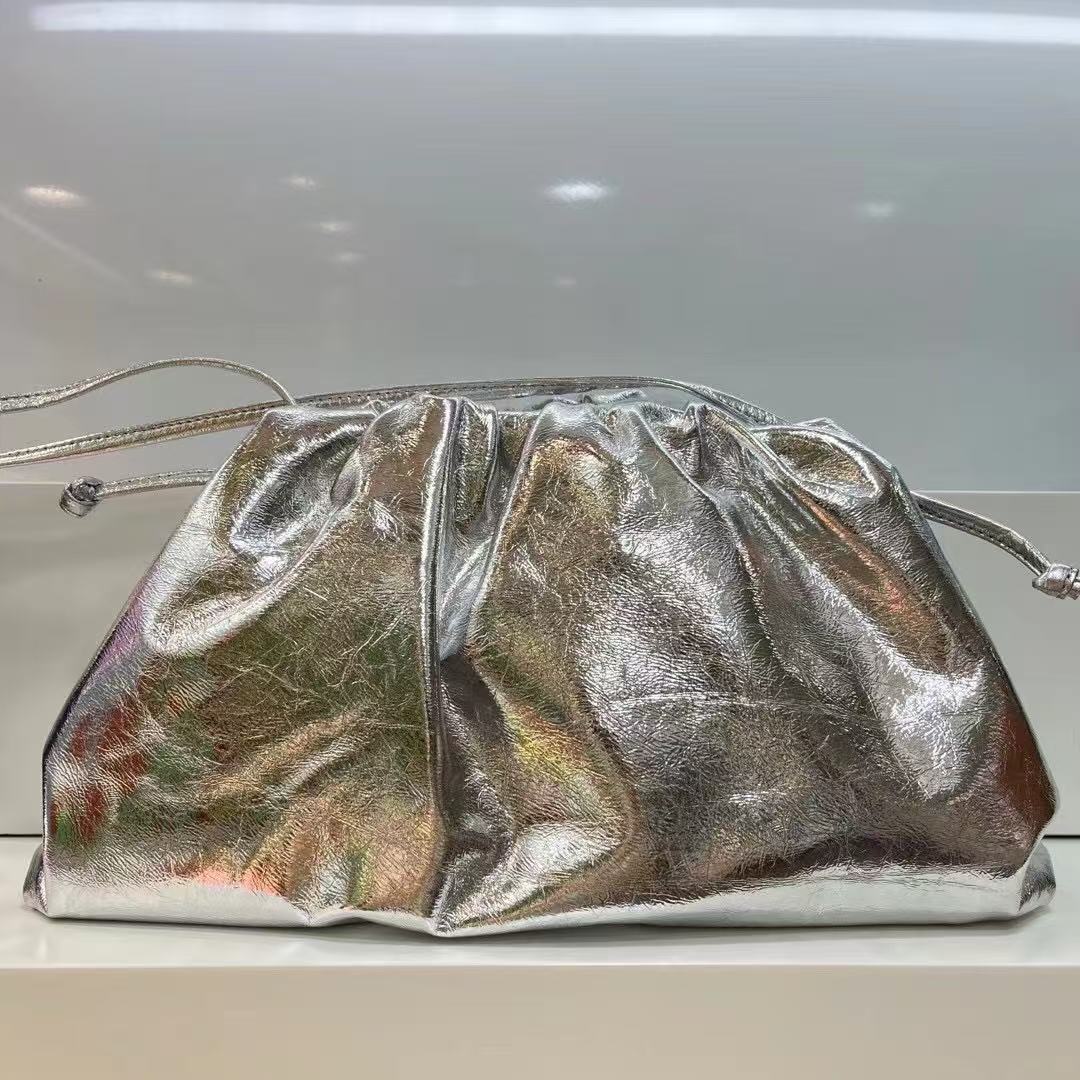 구름 밝은 실버 큰