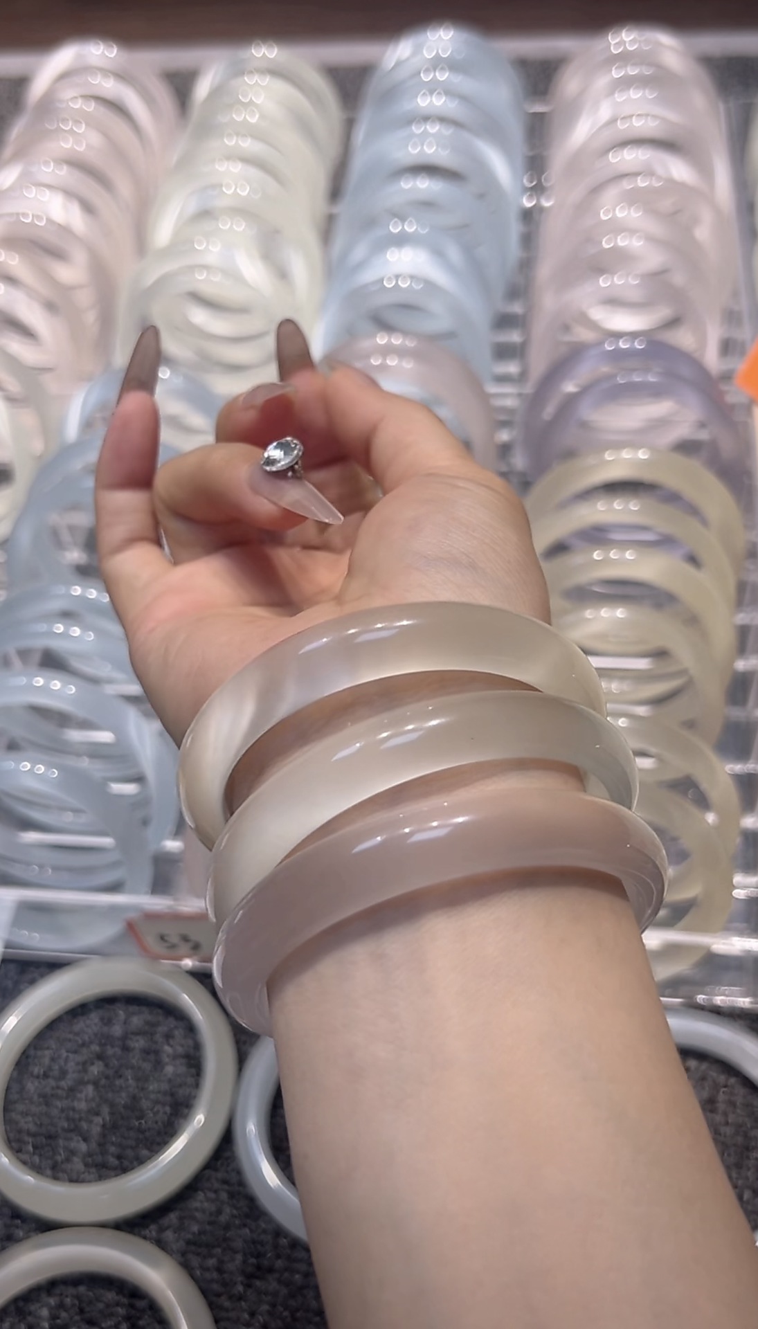 h2uTiviiztSHn2aJjQ1YWs2L5qbgcIOlMSNh