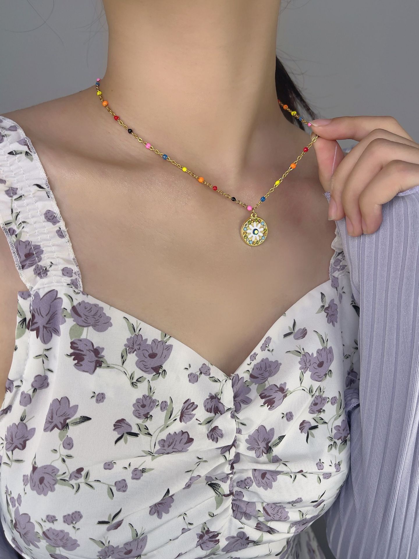 1 Piece Quantity Daily Occasion Wholesale Jewelry Retro Printing Round Titanium Steel Pendant Necklace