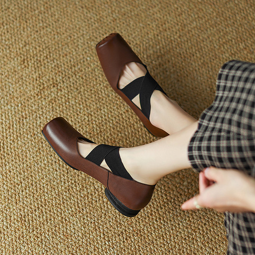 Factory straight pig nose shoes for women 2024 spring new style full leather retro style ballet shoes inside and outside confidential shipping