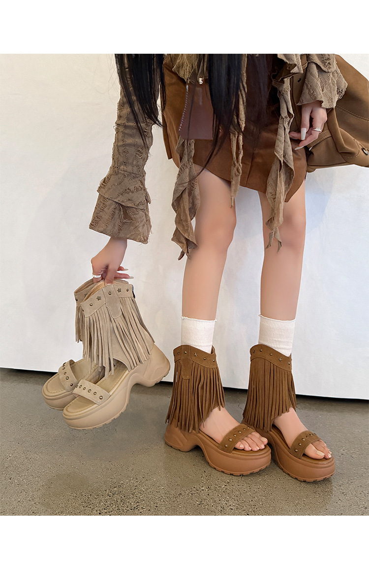 Boot nữ cổ thấp đế xuồng cao gót 9 cm, mũi hở phong cách phương Tây, tua rua đinh tán — Màu caramel, màu mơ chi tiết 13