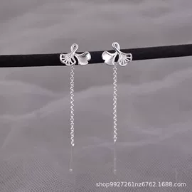 项链;耳钉;耳线
