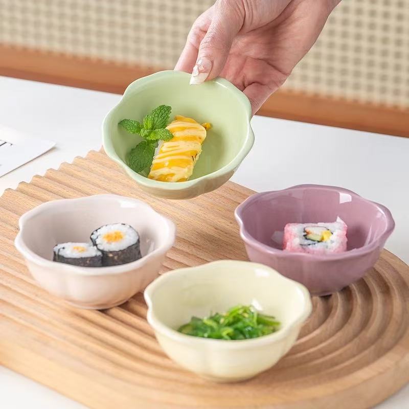 Platillo Cerámico con Borde Ondulado de Porcelana, Apto para Microondas image 2
