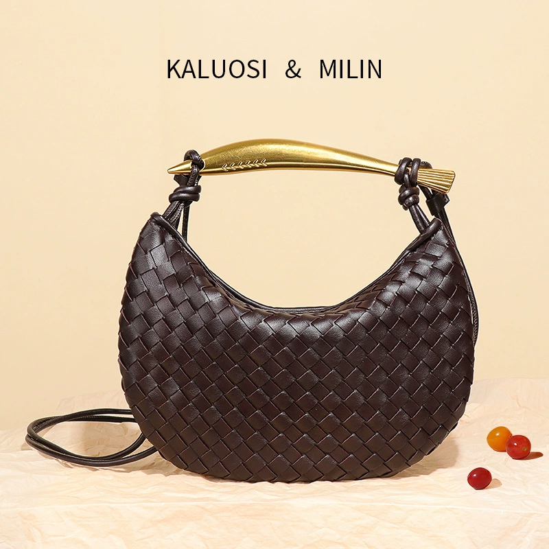 Нишевый дизайн Новый стиль Тканая сумка для сардин Простая модная металлическая портативная модная повседневная сумка через плечо для женщин