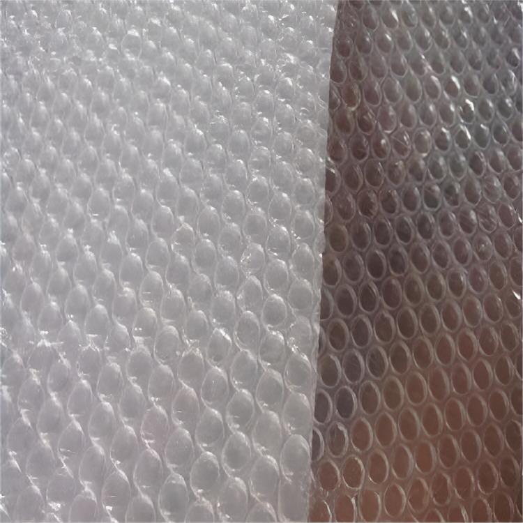 生产厂家批发普通单面4C气泡膜 气泡袋卷 红色气泡片材单张