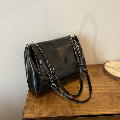 Summer 2024 New Simple and Fashionable Tote Bag, Simple and Fashionable Large Capacity Fashionable and Simple Commuter Shoulder Bag for Women