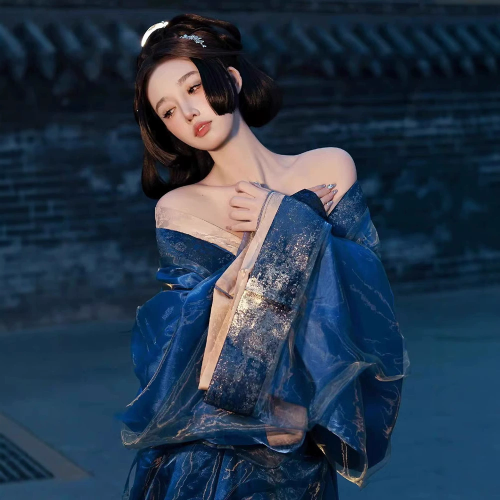 Полный комплект костюма для выступлений в стиле допамина времен Войны за престолы в стиле Wasteland с синим прямым подолом и ослепительной синей верхней одеждой из спандекса.