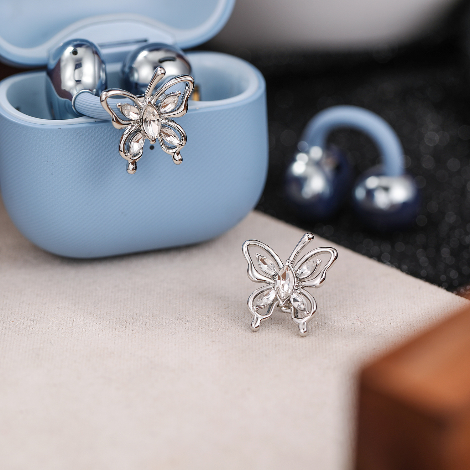 New original alloy moon heart butterfly design, suitable for FreeClip Huawei wireless earphones, featuring zircon ear clips and ear hooks