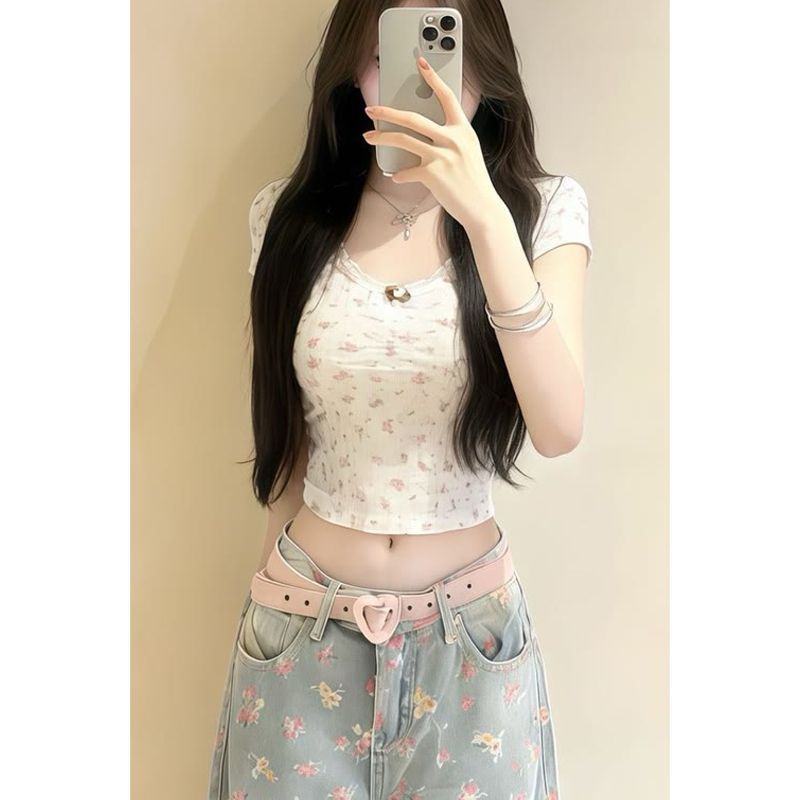 High-Waist Floral Denim Jeans