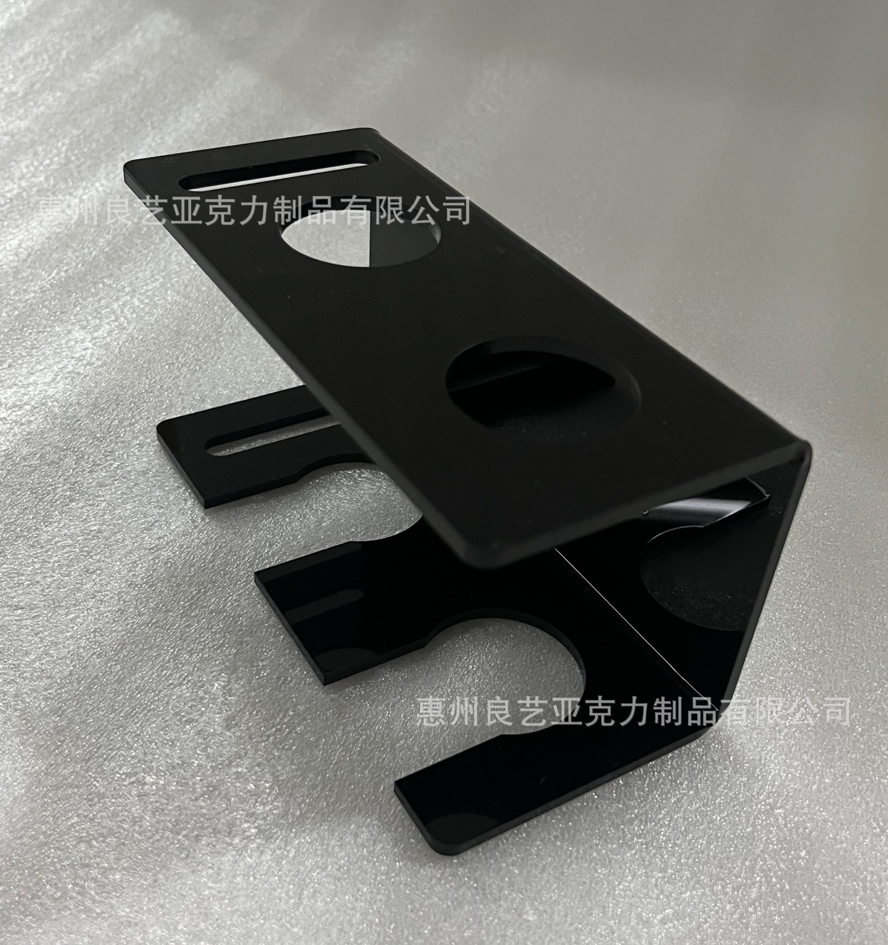 跨境热销简约壁挂铁艺球棒收纳架棒球展示架创意球棍支架分销批发