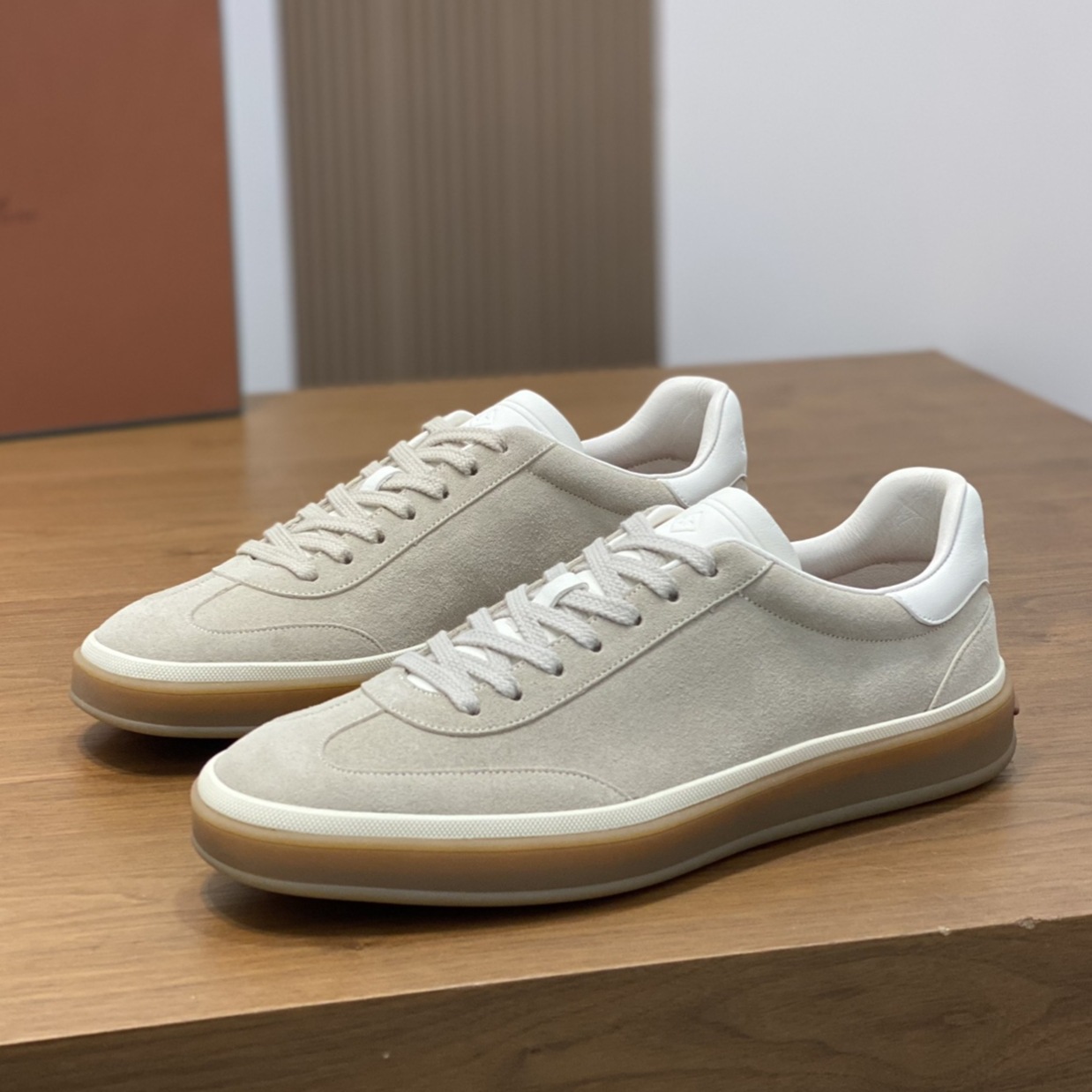 Scarpe casual uomo stile europeo in scamosciato stringate classiche_voghion.com