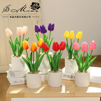 Hoa giả PU cảm giác Hoa tulip trang trí nội thất sáng tạo nhà sản xuất cây cảnh cung cấp trực tiếp cây nhân tạo mô phỏng chậu cây