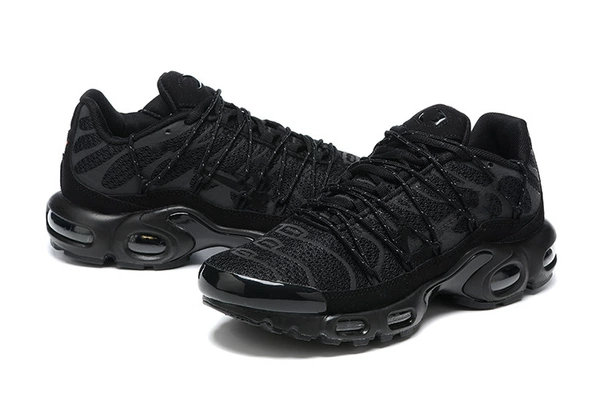 32 black