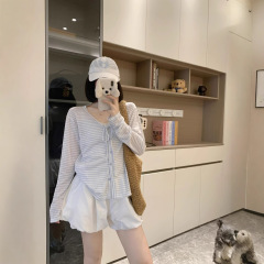 プラスサイズの女性の少し太ったmmストライプVネックカーディガンコート女性の夏の薄いカーディガンTシャツトップ