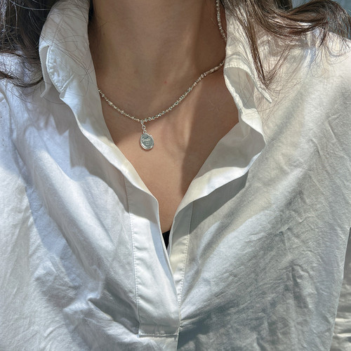 S925 sterling silver Korean version niche design white silver fashion pendant personality simple and fashionable heart-shaped letter side pendant