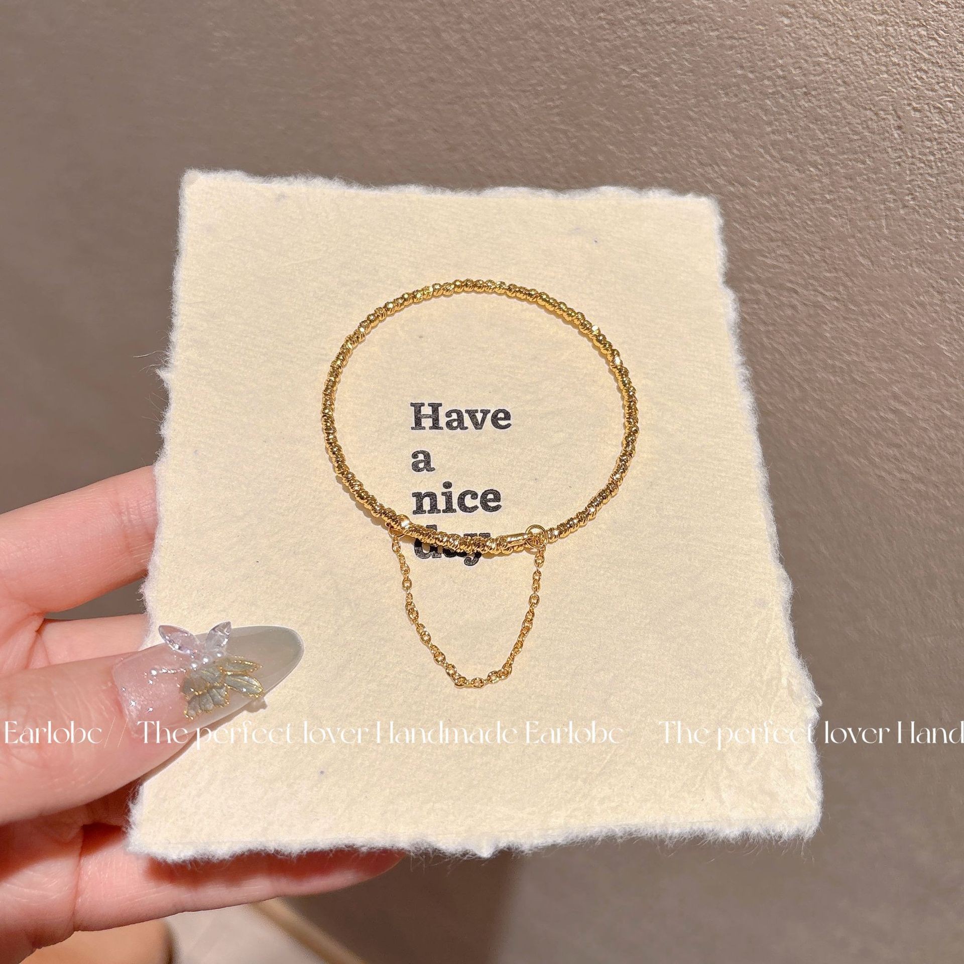 O1CN01YLKQaV1lSEr2i7LEm_!!3482