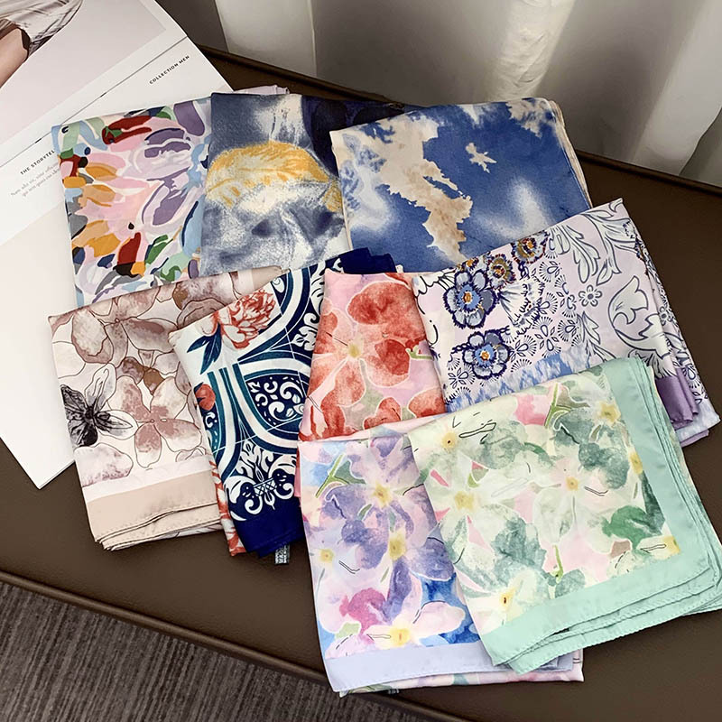 Bufanda cuadrada Bufanda de seda con cuello Sensación avanzada Verano salvaje Estilo coreano Pequeño protector de cuello fresco Bufanda decorativa Pequeño chal Bufanda en la cabeza
