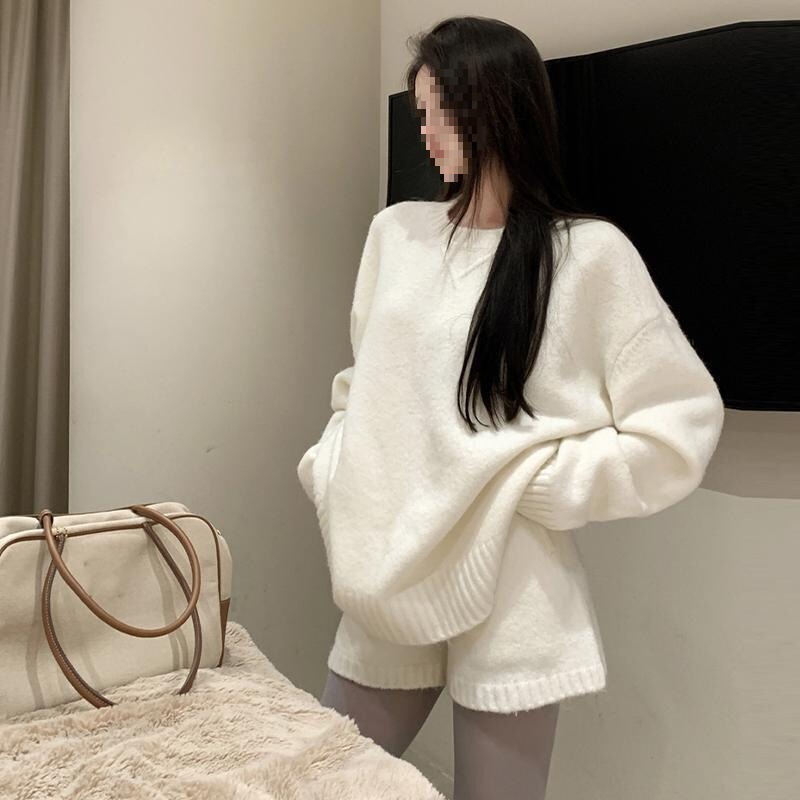 Long-Sleeve Korean-Style Round-Neck Sweater Set for Women, Plus-Size Loose Fit, Casual Autumn-Winter Two-Piece Outfit