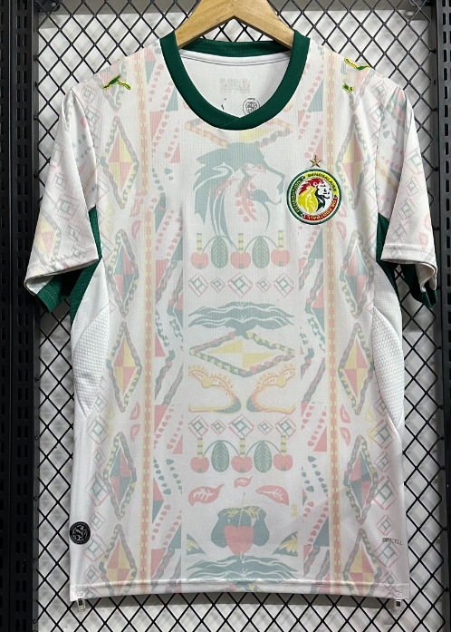 Una pieza de camiseta 2425 equipo nacional México Italia Brasil España Portugal uniforme de fútbol bordado