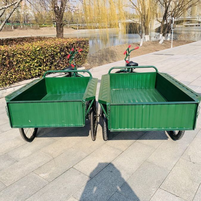 Old-Fashioned Heavy-Duty Large Human-Powered Tricycle for Stalls, Chemical and Oil Depot Use, and Pedestrian Foot-Operated Tricycle